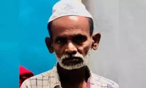 മധ്യവയസ്ക്കനെ കഴുത്ത് അറുത്ത് മരിച്ച നിലയിൽ കണ്ടെത്തി