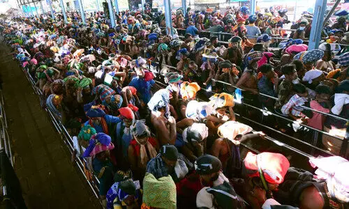 തീർഥാടക പ്രവാഹത്തിൽ സന്നിധാനം