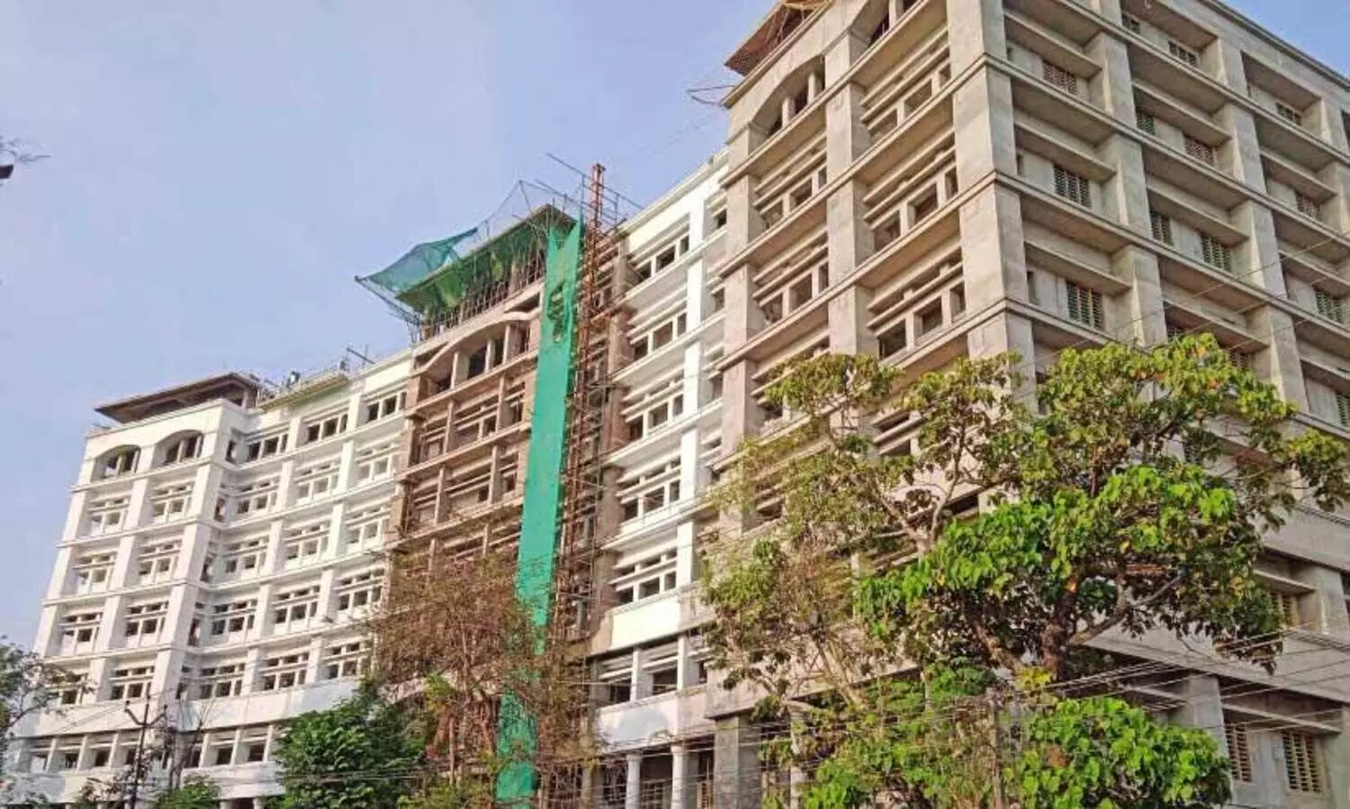 തലശ്ശേരി ജില്ല കോടതിക്ക് എട്ടുനില കെട്ടിടം; നിർമാണം അവസാന ഘട്ടത്തിൽ