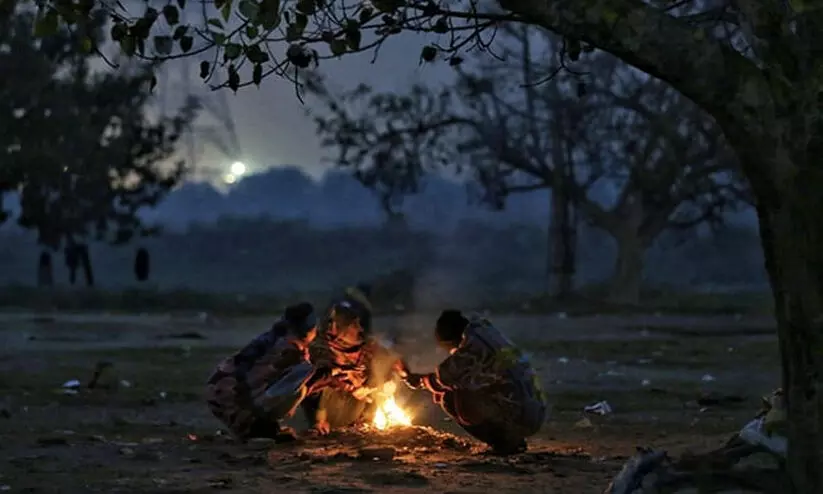 തണുത്ത് വിറച്ച് ഡൽഹി; ഈ സീസണിലെ ഏറ്റവും തണുപ്പേറിയ ദിനം