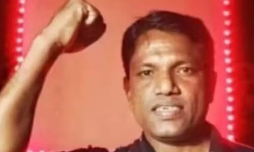 നഗ്ന ദൃശ്യ വിവാദം: സി.പി.എം നേതാവിനെതിരെ ഡി.ജി.പിക്ക് മഹിള കോൺഗ്രസിന്റെ പരാതി നഗ്ന ദൃശ്യ വിവാദം: സി.പി.എം നേതാവിനെതിരെ ഡി.ജി.പിക്ക് മഹിള കോൺഗ്രസിന്റെ പരാതി