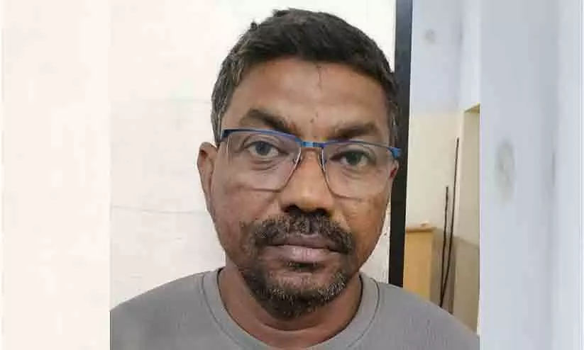 ആൺകുട്ടികളെ പീഡിപ്പിച്ച കേസിൽ മധ്യവയസ്കൻ അറസ്റ്റിൽ ആൺകുട്ടികളെ പീഡിപ്പിച്ച കേസിൽ മധ്യവയസ്കൻ അറസ്റ്റിൽ