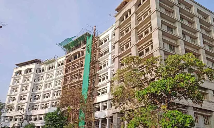 തലശ്ശേരി ജില്ല കോടതിക്ക് എട്ടുനില കെട്ടിടം; നിർമാണം അവസാന ഘട്ടത്തിൽ