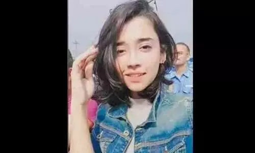 ചണ്ഡീഗഢിൽ തെരുവുനായകൾക്ക് ഭക്ഷണം കൊടുക്കുകയായിരുന്ന സ്ത്രീയെ കാറിടിച്ചു വീഴ്ത്തി