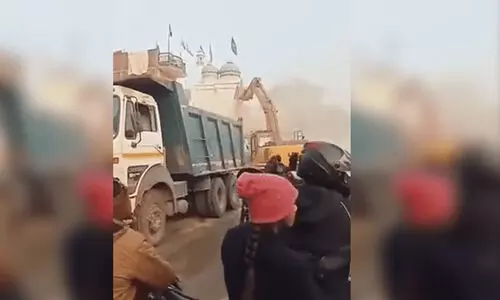 യു.പിയിൽ 16ാം നൂറ്റാണ്ടിൽ നിർമിച്ച മസ്ജിദ് തകർത്തു; നടപടി കോടതി കേസ് പരിഗണിക്കുന്നതിന് രണ്ട് ദിവസം മുമ്പ്