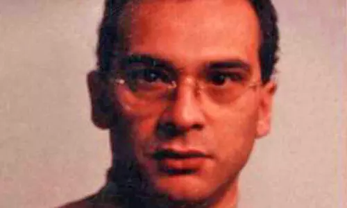 30 വ​ർ​ഷ​മാ​യി ഒളിവിലായിരുന്ന കുപ്രസിദ്ധ മാഫിയ തലവൻ പിടിയിൽ