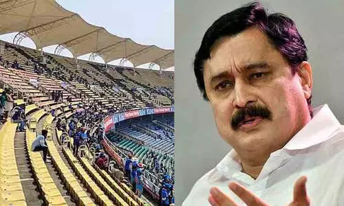 ടിക്കറ്റ് നിരക്കിലെ വിവാദ പ്രസ്താവന; ഒറ്റപ്പെട്ട് മന്ത്രി