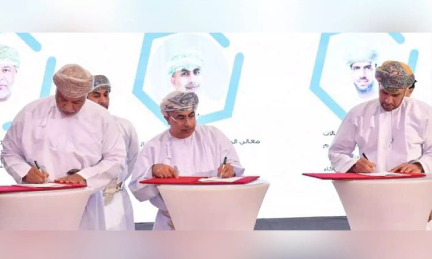 നി​ക്ഷേ​പ പ​ദ്ധ​തി​ക​ളു​മാ​യി ആ​രോ​ഗ്യ മ​ന്ത്രാ​ല​യം