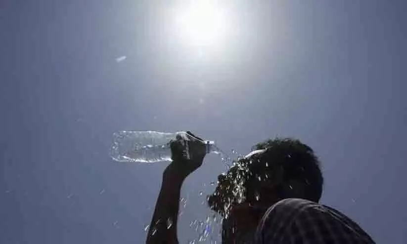 മഞ്ഞ് കുറയും; പകൽച്ചൂട് ഇനിയും കൂടും മഞ്ഞ് കുറയും; പകൽച്ചൂട് ഇനിയും കൂടും