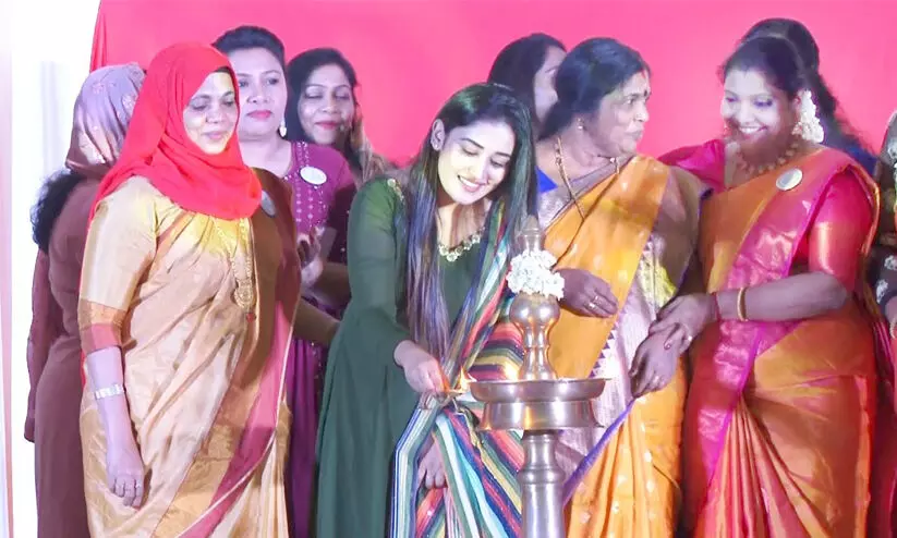 വനിത കൂട്ടായ്മ സലാല അടുക്കള ഉദ്ഘാടനം ചെയ്തു വനിത കൂട്ടായ്മ സലാല അടുക്കള ഉദ്ഘാടനം ചെയ്തു