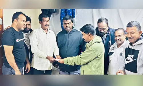 യാത്രയയപ്പ്​ നൽകി