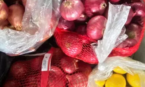 സ​വാ​ള ‘ക​ട​ത്ത്​’: ഫി​ലി​പ്പീൻ വി​മാ​ന ജീ​വ​ന​ക്കാ​ർ​ക്കെ​തി​രെ കേ​സ്​