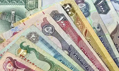 7000ദി​ർ​ഹ​മി​ന് കാ​ർ വാ​ങ്ങി​യ​യാ​ൾ​ക്ക്​ 80,000 ദി​ർ​ഹം പി​ഴ