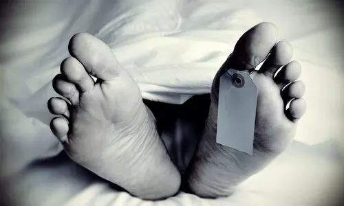 വൈക്കത്ത് അച്ഛനും ഭിന്നശേഷിക്കാരിയായ മകളും വീട്ടിൽ മരിച്ച നിലയിൽ