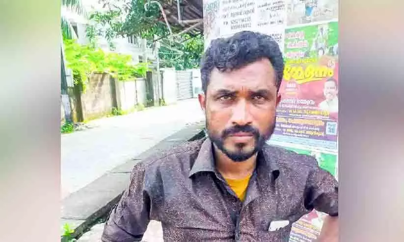 സ്വകാര്യ ബസിൽ പോക്കറ്റടി; പ്രതി പിടിയിൽ സ്വകാര്യ ബസിൽ പോക്കറ്റടി; പ്രതി പിടിയിൽ