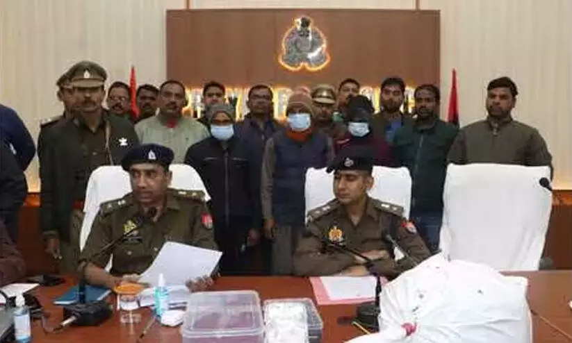 പുസ്തക വിതരണം നടത്തിയ മൂന്നുപേരെ യു.പി പൊലീസ് പിടികൂടി; മതപരിവർത്തന ശ്രമത്തിന് കേസ്