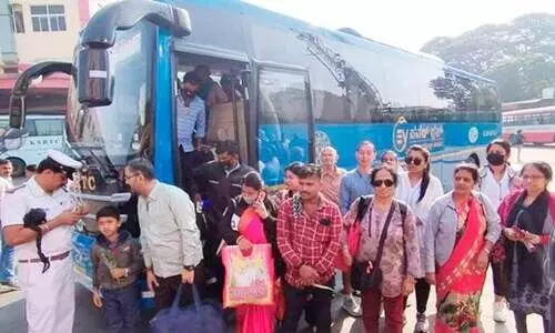 ബം​ഗ​ളൂ​രു-​മൈ​സൂ​രു റൂ​ട്ടി​ൽ വൈ​ദ്യു​തി ബ​സ് സ​ര്‍വി​സ് തു​ട​ങ്ങി