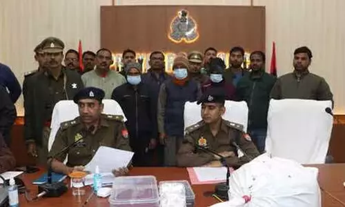 പുസ്തക വിതരണം നടത്തിയ മൂന്നുപേരെ യു.പി പൊലീസ് പിടികൂടി; മതപരിവർത്തന ശ്രമത്തിന് കേസ്