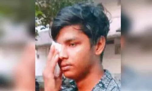 കണ്ണിൽ മുളക്സ്പ്രേ അടിച്ച് അതിഥിതൊഴിലാളിയുടെ ഫോൺ തട്ടിയെടുത്തു