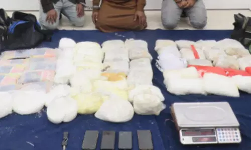 മ​യ​ക്കു​മ​രു​ന്ന്​ ക​ട​ത്ത്​; മൂ​ന്നു​ വി​ദേ​ശി​ക​ൾ അ​റ​സ്​​റ്റി​ൽ