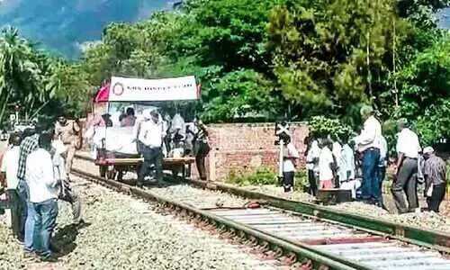 തീവണ്ടിയുടെ ചൂളംവിളി ഫെബ്രുവരി 19ന്