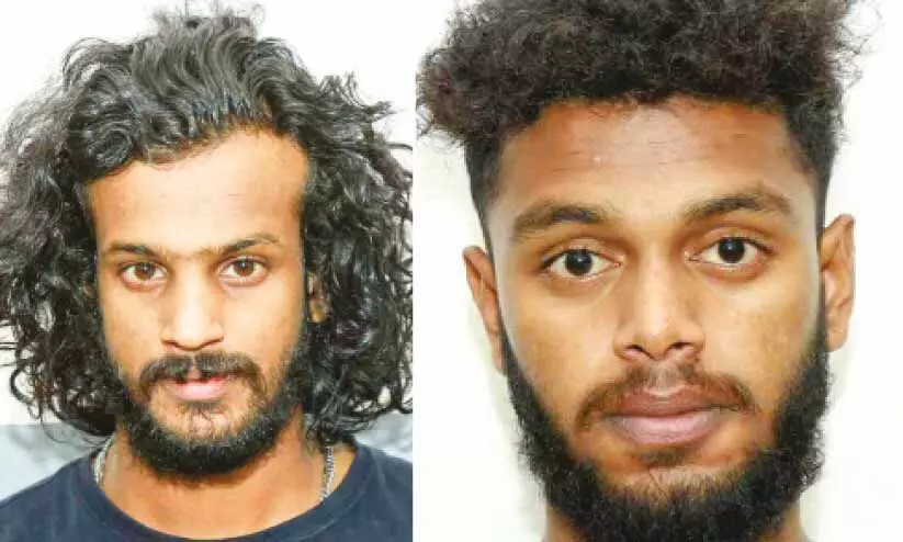 കാറിൽ കൊണ്ടുപോയി മർദനം; രണ്ടുപേർ അറസ്റ്റിൽ കാറിൽ കൊണ്ടുപോയി മർദനം; രണ്ടുപേർ അറസ്റ്റിൽ