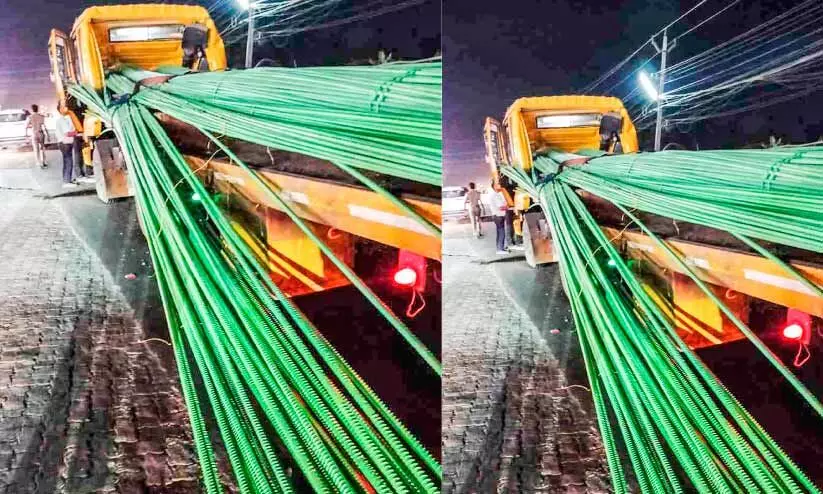 Trailer lorry accident Trailer lorry accident