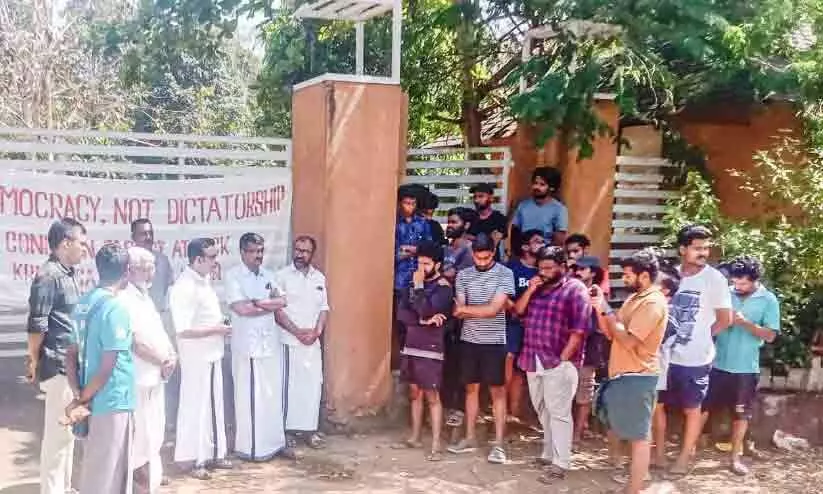 വെൽഫെയർ പാർട്ടി നേതാക്കൾ വിദ്യാർഥികളെ സന്ദർശിച്ചു വെൽഫെയർ പാർട്ടി നേതാക്കൾ വിദ്യാർഥികളെ സന്ദർശിച്ചു