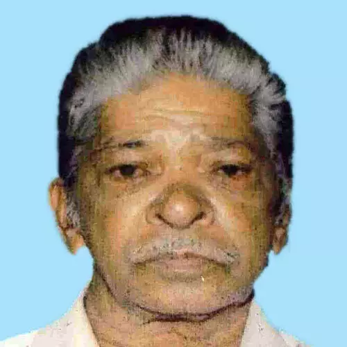 വേ​ലാ​യു​ധ​ൻ