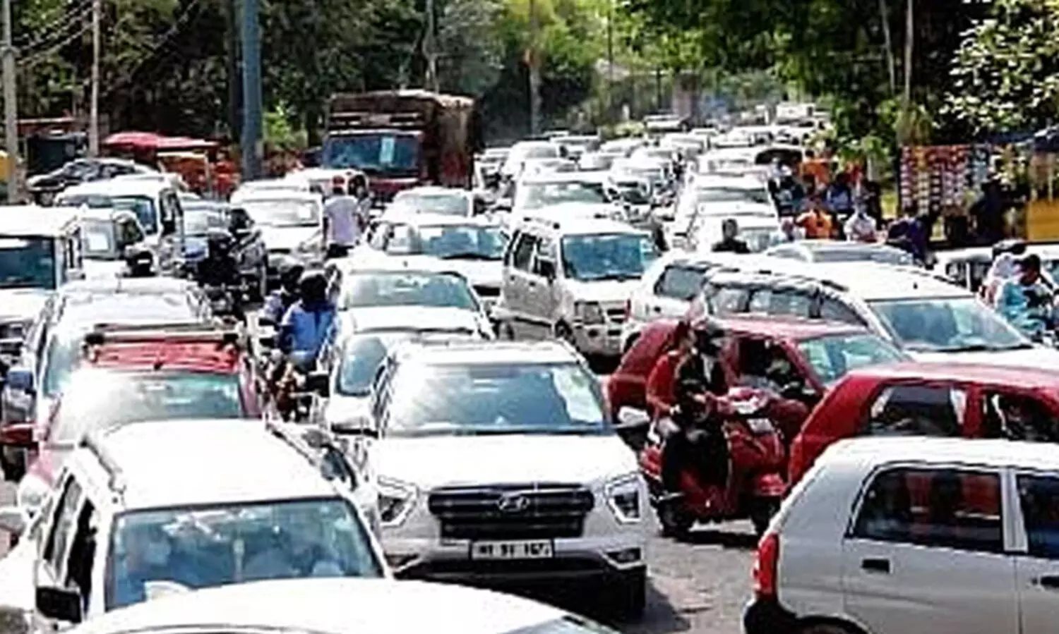 ഗതാഗതക്കുരുക്കിൽ ഹോൺ മുഴക്കി; സ്ത്രീക്ക് മർദനമേറ്റു