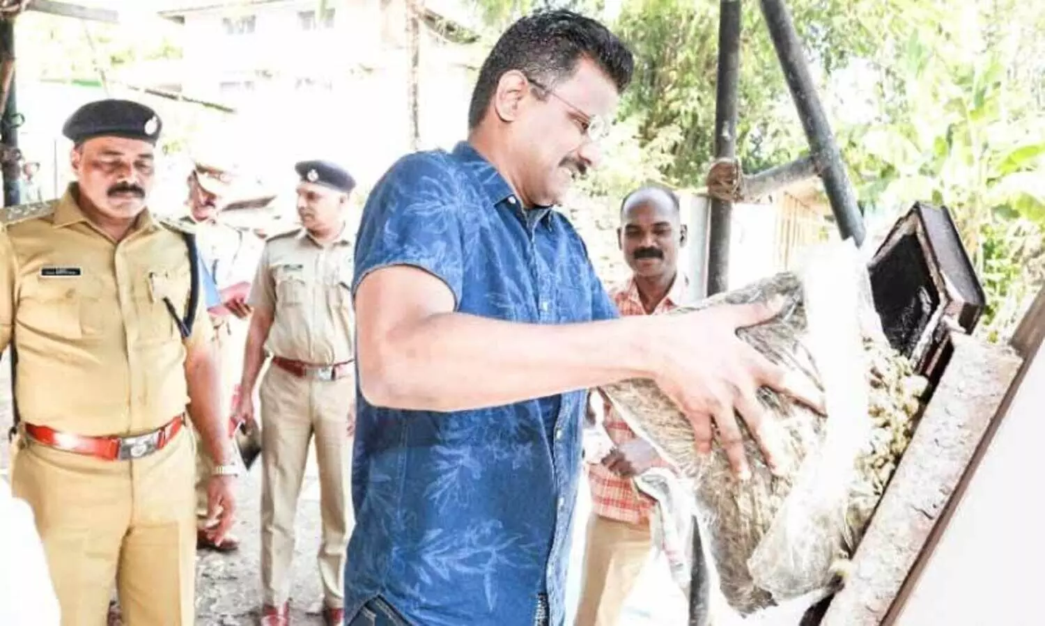 പൊലീസ് പിടിച്ചെടുത്ത കഞ്ചാവ് നശിപ്പിച്ചു