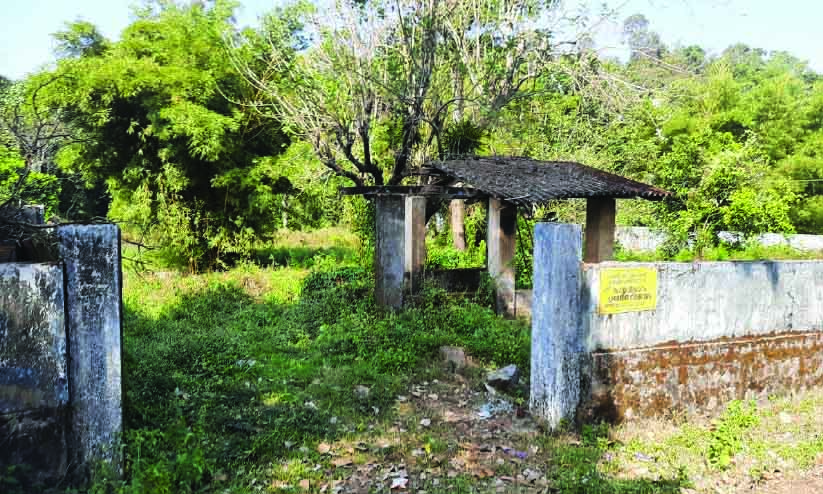 Pozhuthana Public Cemetery
