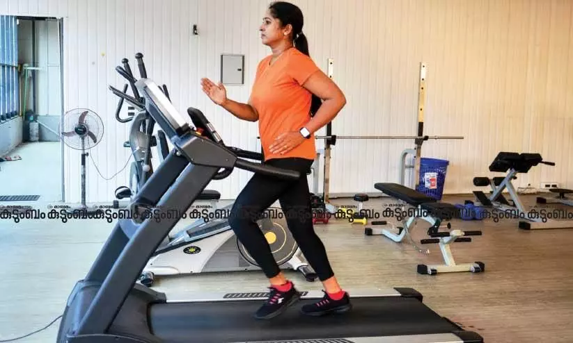 ‘നടത്തംകൊണ്ട് മാത്രം ആരോഗ്യകരമായ ശരീരം നിലനിര്‍ത്താനോ അമിതവണ്ണം കുറക്കാനോ സാധിക്കില്ല. ഇക്കാര്യങ്ങൾ കൂടി ശ്രദ്ധിക്കണം’