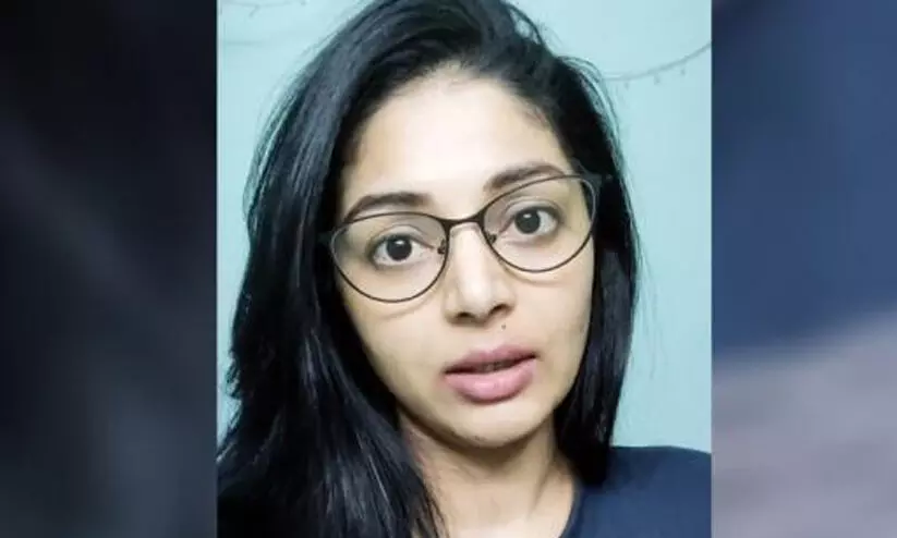 ‘എന്റെ പേരും അവരുടെ തൊപ്പിയും കാരണം കർശന പരിശോധന നടത്തി’ -എയർപോർട്ടിൽ മുസ്‍ലിം വിവേചനമെന്ന് നടി സനം ഷെട്ടി; അന്വേഷണത്തിന്​ ഉത്തരവ്