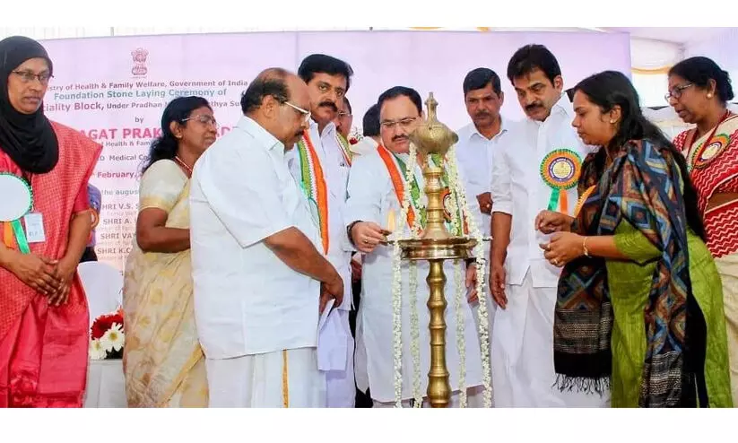 ആലപ്പുഴ മെഡിക്കൽ കോളജ് സൂപ്പർ സ്പെഷ്യാലിറ്റി േബ്ലാക്ക് ഉദ്ഘാടനം; ക്ഷണിക്കാത്തതിനെതിരെ ജി. സുധാകരൻ ആലപ്പുഴ മെഡിക്കൽ കോളജ് സൂപ്പർ സ്പെഷ്യാലിറ്റി േബ്ലാക്ക് ഉദ്ഘാടനം; ക്ഷണിക്കാത്തതിനെതിരെ ജി. സുധാകരൻ