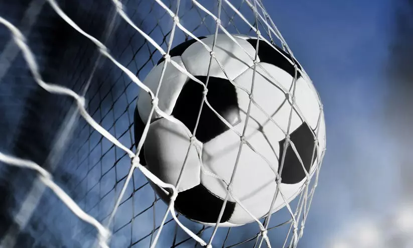 മാർ അത്തനേഷ്യസ് ട്രോഫി: കോഴിക്കോട് സാമൂതിരി സ്കൂൾ ഫൈനലിൽ മാർ അത്തനേഷ്യസ് ട്രോഫി: കോഴിക്കോട് സാമൂതിരി സ്കൂൾ ഫൈനലിൽ