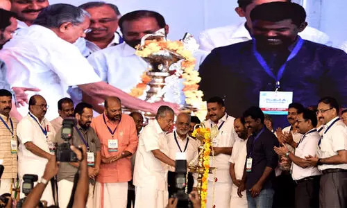 കേരളം വ്യവസായ സൗഹൃദമല്ലെന്ന് സ്ഥാപിക്കാൻ കരുതിക്കൂട്ടിയുള്ള പ്രചാരണങ്ങൾ നടക്കുന്നുവെന്ന് മുഖ്യമന്ത്രി