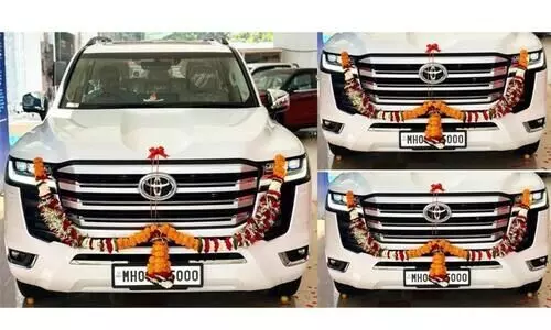 ഇന്ത്യയിൽ ലാൻഡ് ക്രൂസർ 300 ഡെലിവറി ആരംഭിച്ച് ടൊയോട്ട