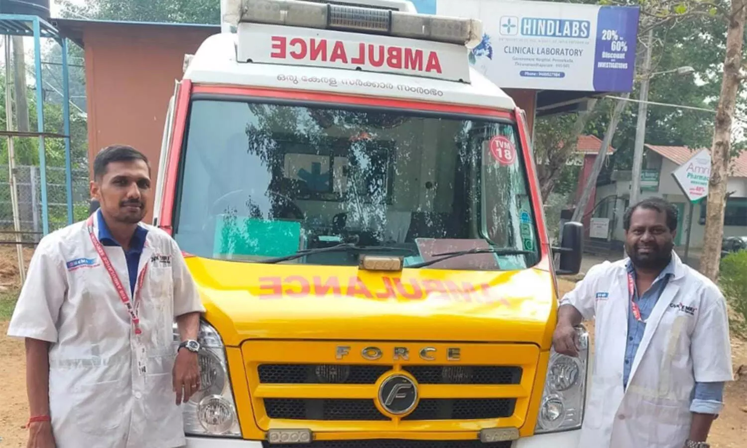 ആശുപത്രിയിലേക്ക് മാറ്റാൻ ശ്രമിക്കവേ യുവതിക്ക് കനിവ് 108 ആംബുലൻസിനുള്ളിൽ സുഖപ്രസവം