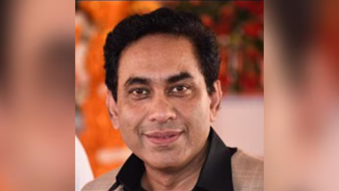 ഗുസ്തി ഫെഡറേഷൻ അഡീഷണൽ സെക്രട്ടറി വിനോദ് തോമറിന് സസ്പെൻഷൻ ഗുസ്തി ഫെഡറേഷൻ അഡീഷണൽ സെക്രട്ടറി വിനോദ് തോമറിന് സസ്പെൻഷൻ