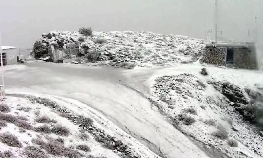 ജബൽ ശംസിൽ മഞ്ഞുപൊഴിയും കാലം; താപനില മൈനസ് 2.3 ഡിഗ്രി സെൽഷ്യസ്