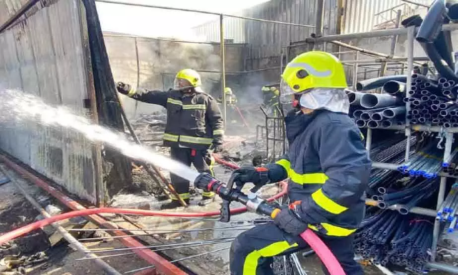 സീബിൽ വെയര്‍ഹൗസില്‍ തീപിടിത്തം