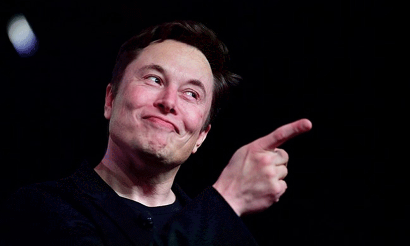 Elon Musk with new subscription for ad-free Twitter
