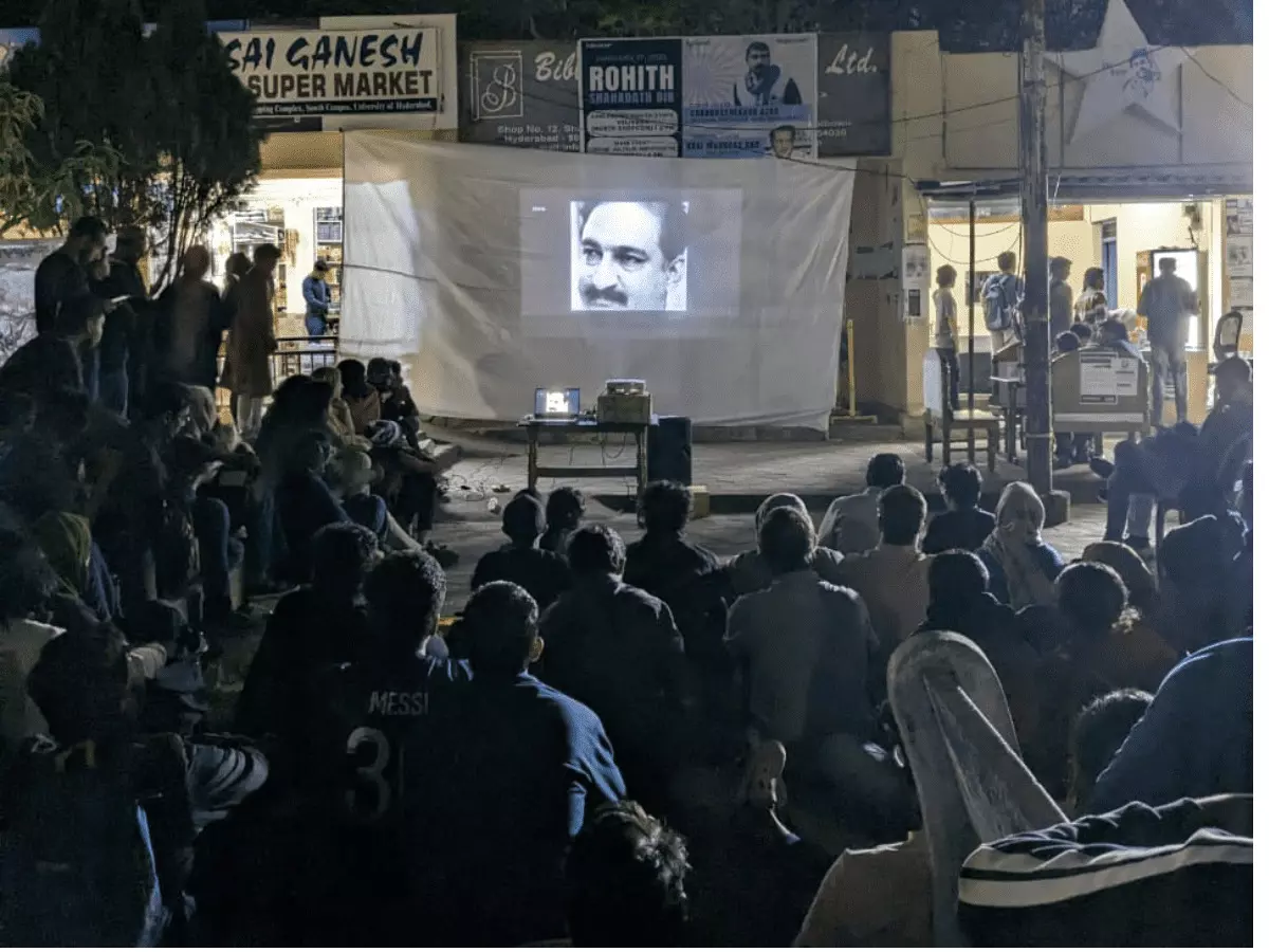 വംശഹത്യക്ക് മോദി നേരിട്ട് ഉത്തരവാദി; ഡോക്യുമെന്ററിയുടെ പ്രദർശനമൊരുക്കി ഹൈദരാബാദ് സർവകലാശാലയിലെ വിദ്യാർഥികൾ