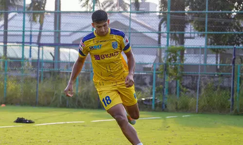 വിജയവഴിയിൽ തിരിച്ചെത്താൻ ബ്ലാസ്റ്റേഴ്സ്; പകരം വീട്ടാൻ ഗോവ വിജയവഴിയിൽ തിരിച്ചെത്താൻ ബ്ലാസ്റ്റേഴ്സ്; പകരം വീട്ടാൻ ഗോവ