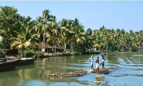 കേരളത്തിലെ ആദ്യ സുസ്ഥിര നാട്ടുചന്തയായി മറവൻതുരുത്ത്