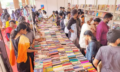 അക്ഷര സഭയിൽ ജനസാഗരം