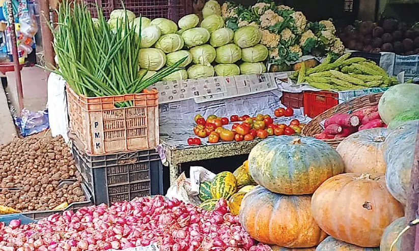 പച്ചക്കറി വില കുതിക്കുന്നു