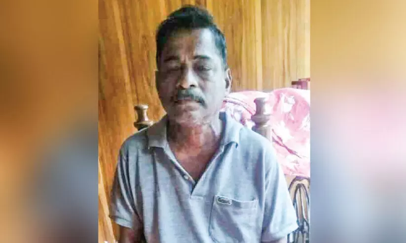 Man seeks medical help