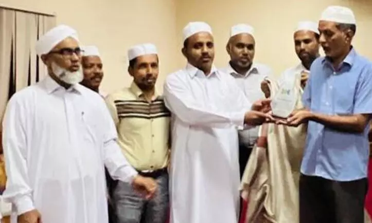 24 വര്ഷത്തെ പ്രവാസത്തിന് വിരാമം; സുലൈമാന് മാസ്റ്റര് നാടണയുന്നു 24 വര്ഷത്തെ പ്രവാസത്തിന് വിരാമം; സുലൈമാന് മാസ്റ്റര് നാടണയുന്നു